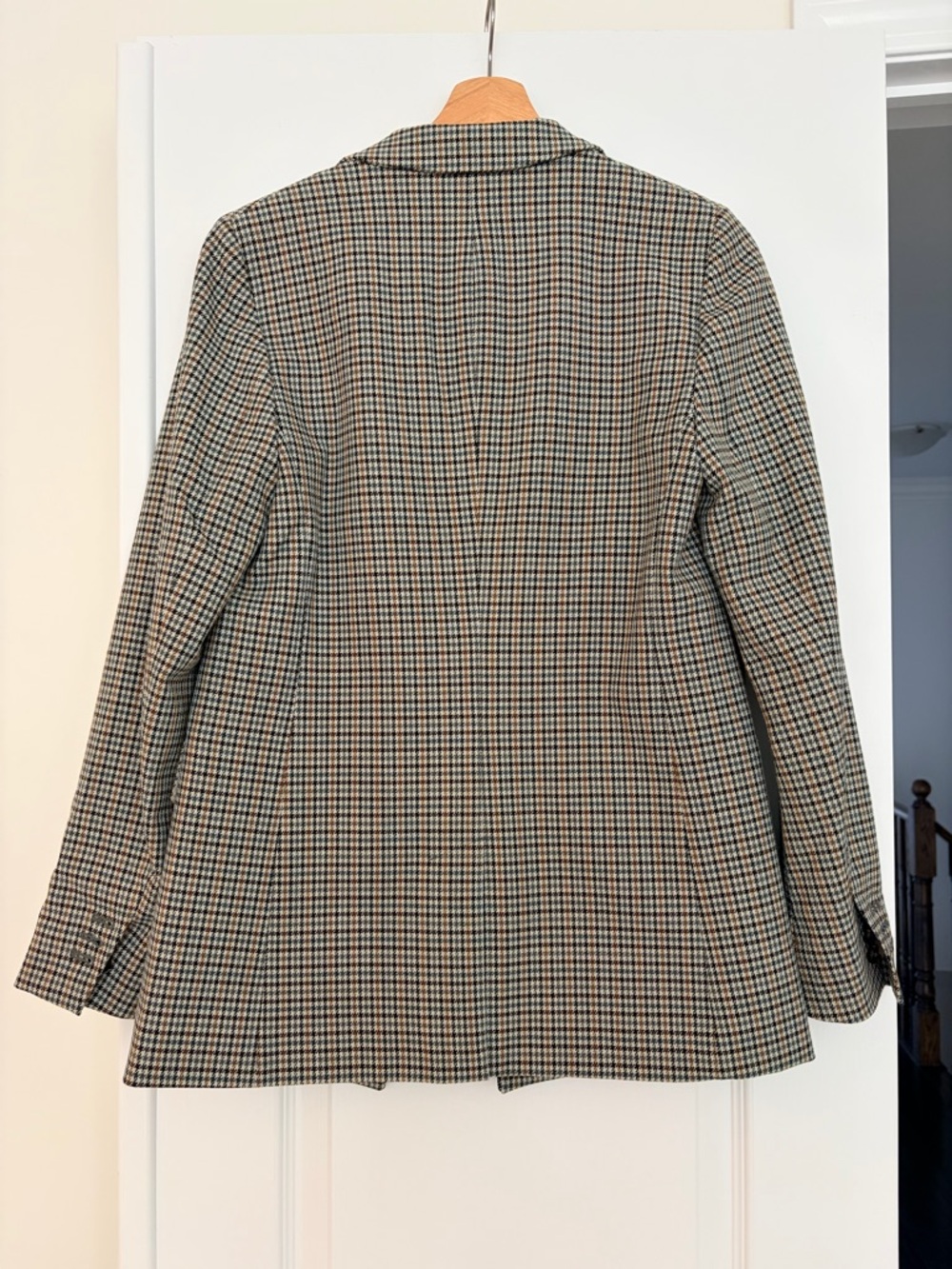 RW&CO. Double-Breasted Houndstooth Blazer - Beige/Black - Picture 2 of 2
